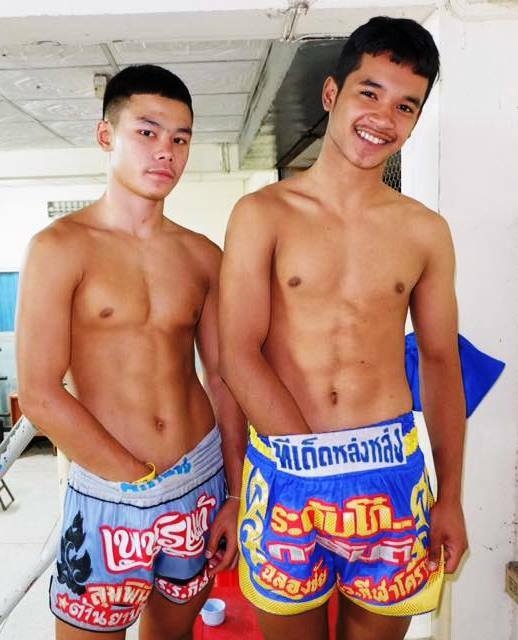 เห็นหน้าท้องร้องโอ๊ววว