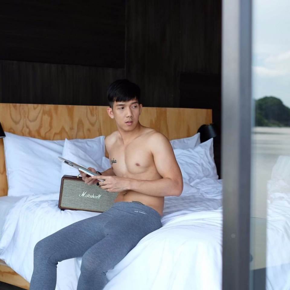 เห็นหน้าท้องร้องโอ๊ววว