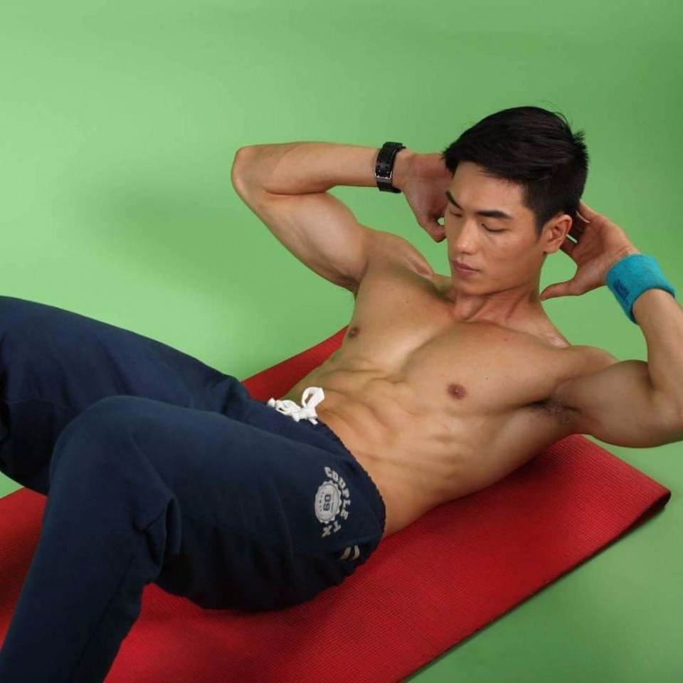 เห็นหน้าท้องร้องโอ๊ววว