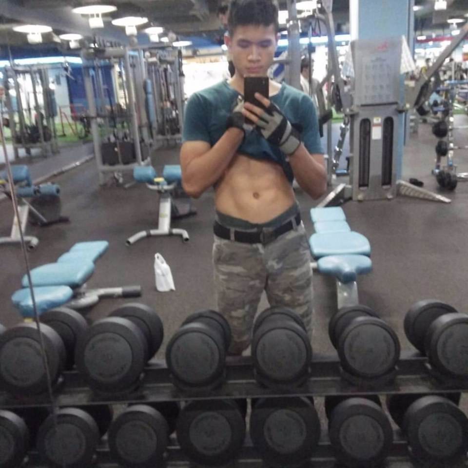 เห็นหน้าท้องร้องโอ๊ววว