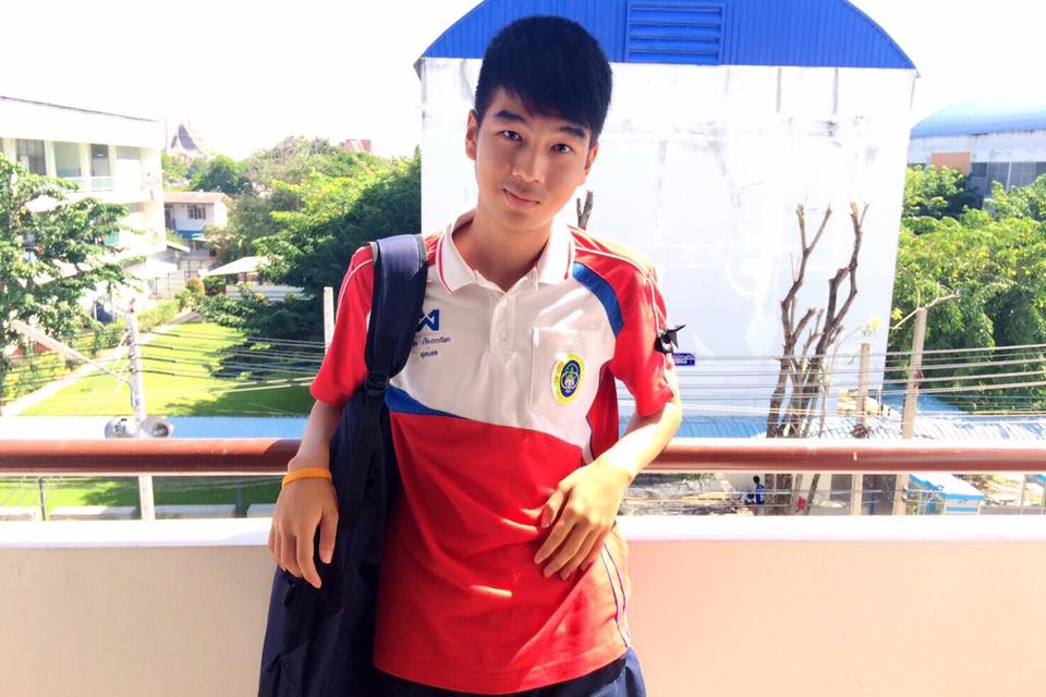 หนุ่มๆ นร.รร.กีฬา # 102