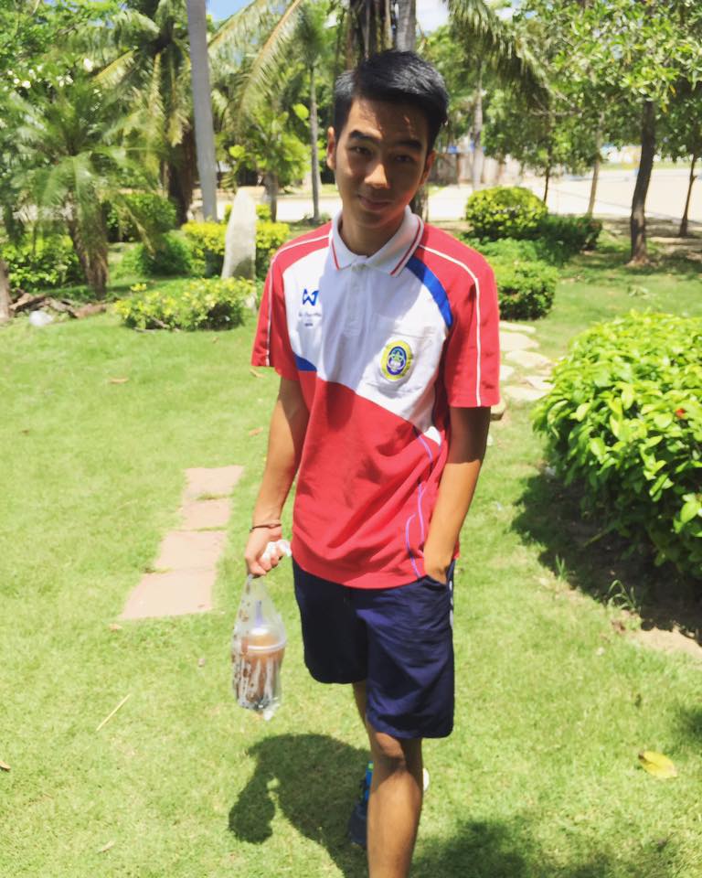 หนุ่มๆ นร.รร.กีฬา # 102
