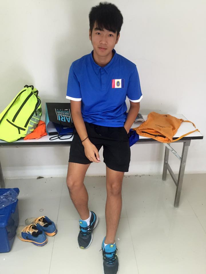 หนุ่มๆ นร.รร.กีฬา # 102