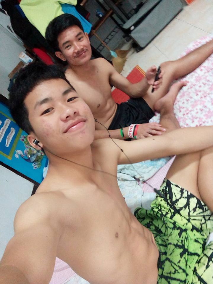 หนุ่มๆ นร.รร.กีฬา # 103