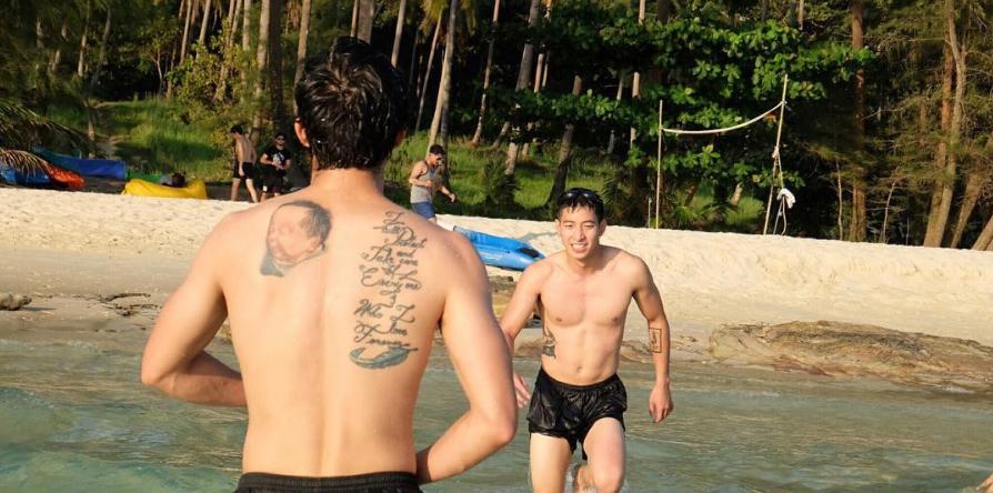 เกาะกูดร้อนระอุ!! โตโน่ ภาคิน และก๊วนเพื่อนอวดหุ่นแซ่บ!! ท้าทะเลเกาะกูด!!