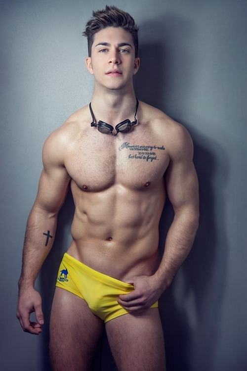 Hot guy in underwear 232