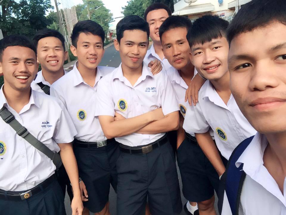 หนุ่มๆ นร.รร.กีฬา # 106