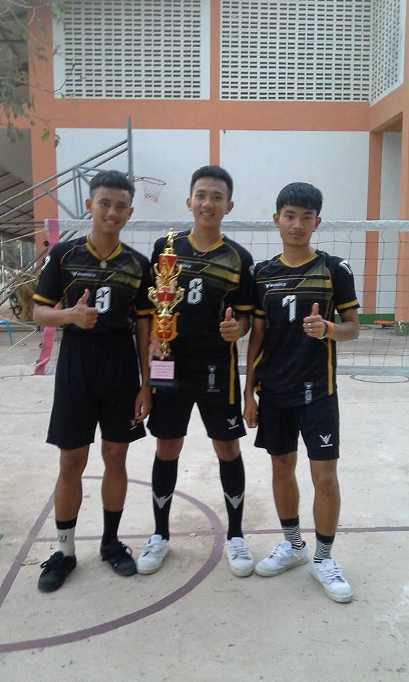 หนุ่มๆ นร.รร.กีฬา # 106