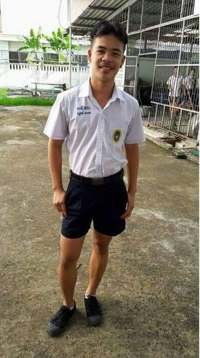 หนุ่มๆ นร.รร.กีฬา # 107