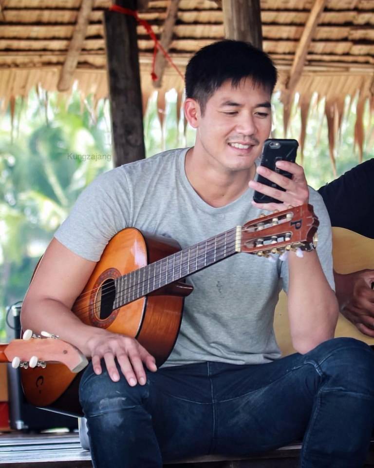 อ้ายเวียร์ของข่อย แซ่บอิหลี
