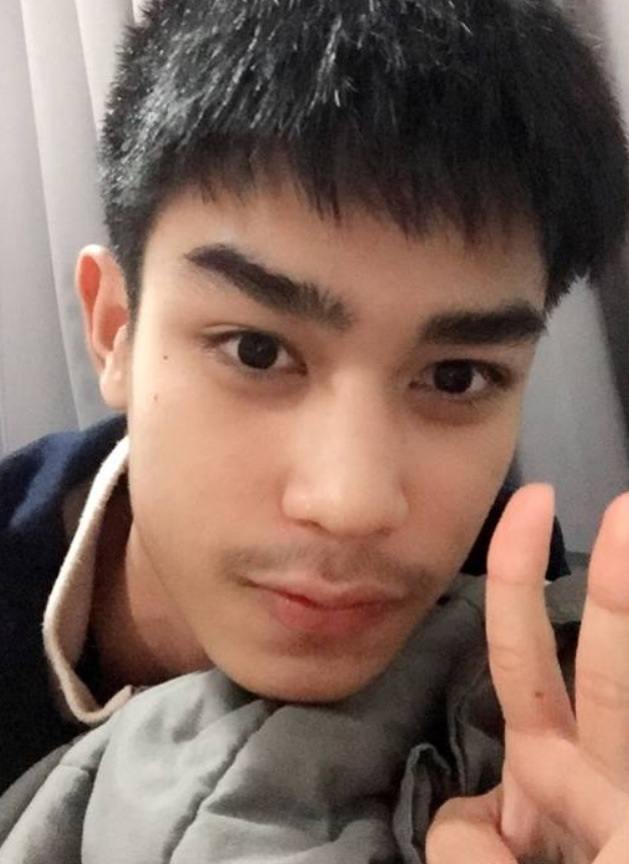 หนุ่มหน้าไทย ไซส์สากล