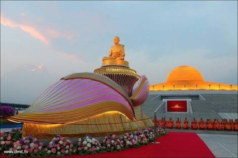 วัดพระธรรมกาย