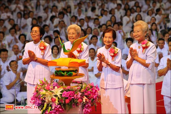 วัดพระธรรมกาย