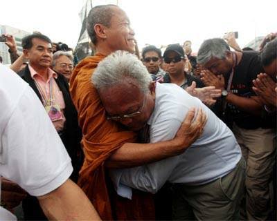 พระดีของเมืองไทยน่ายกย่องน่านับถือ
