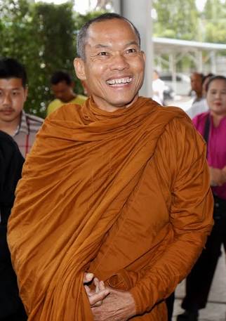 พระดีของเมืองไทยน่ายกย่องน่านับถือ