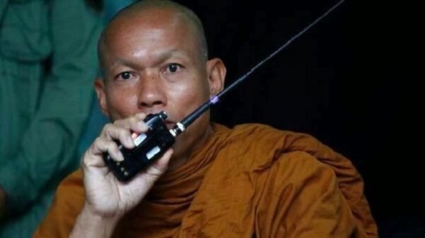 พระดีของเมืองไทยน่ายกย่องน่านับถือ