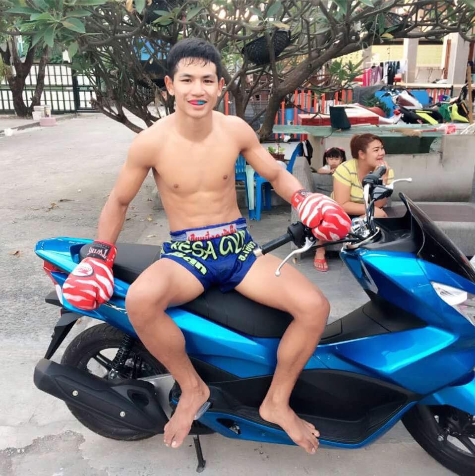 หนุ่มๆ นร.รร.กีฬา # 121