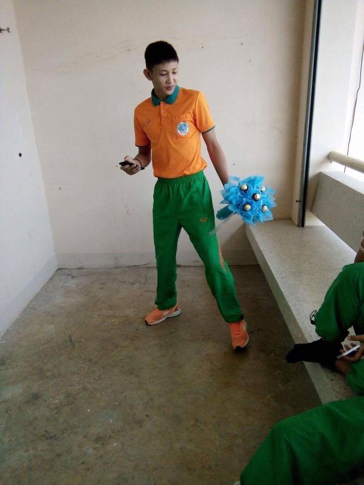 หนุ่มๆ นร.รร.กีฬา # 122