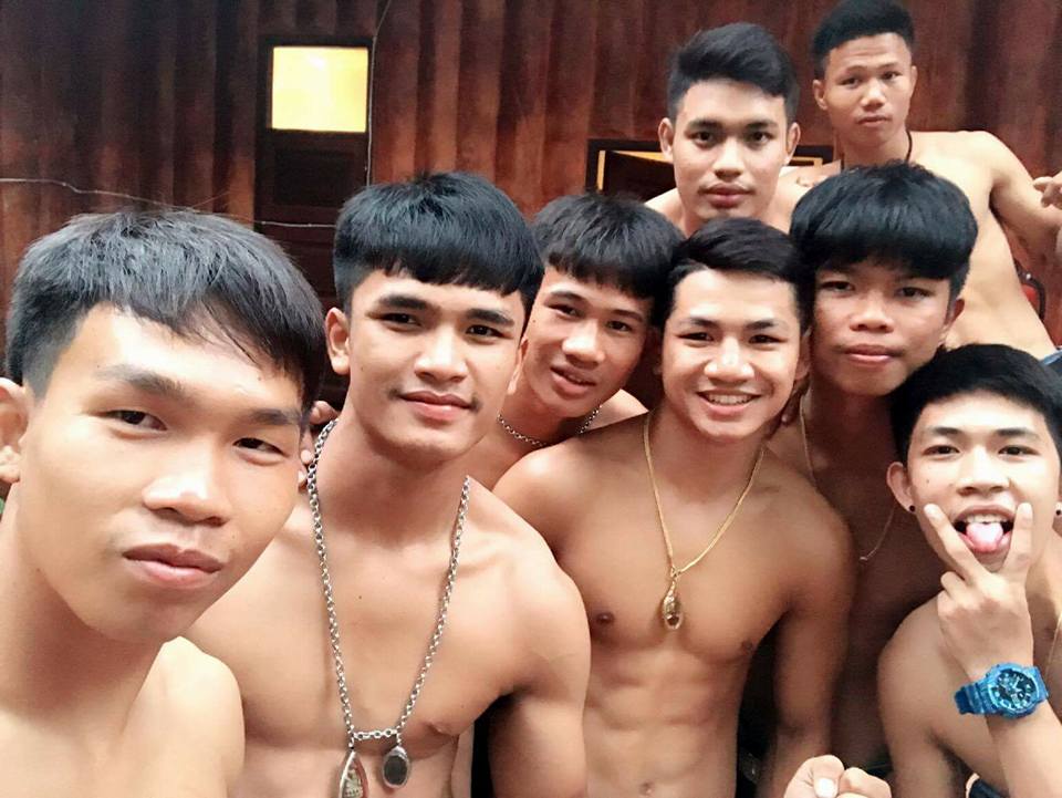 หนุ่มๆ นร.รร.กีฬา # 122
