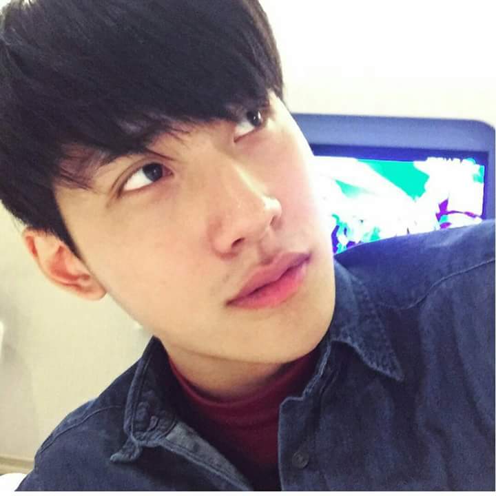 ใครรู้จักเน็ตไอดอลเกาหลีชื่ออะไรบอกที หล่อจัง