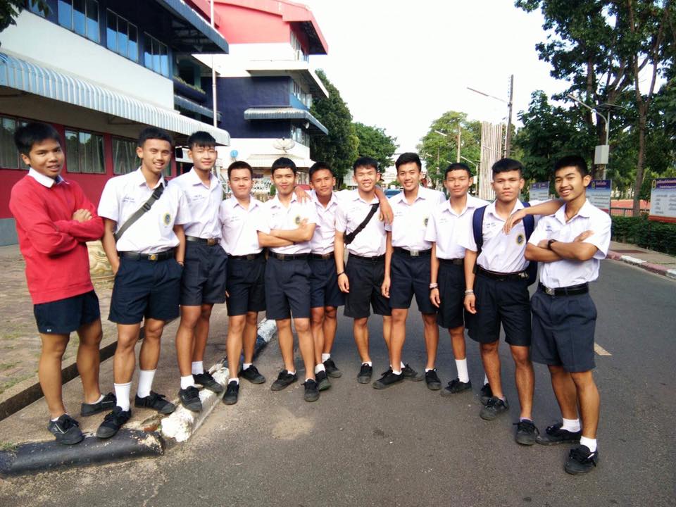 หนุ่มๆ นร.รร.กีฬา # 135