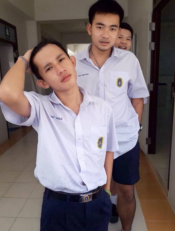 หนุ่มๆ นร.รร.กีฬา # 135