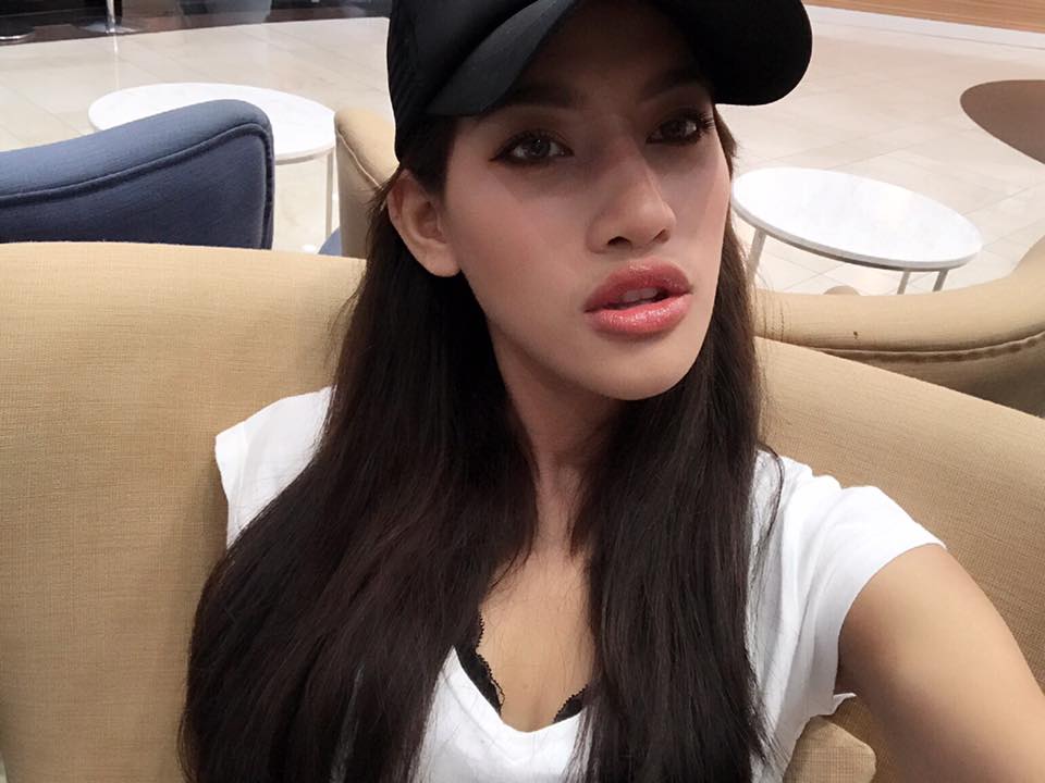 ตอกย้ำความสวยสุดฮอทระดับพริกสิบเม็ดของนักร้องสาวสุดเซ็กซี่ค่ายอโศกที่นาทีนี้ก็ต้องหลบทางให้Sheจริงๆ