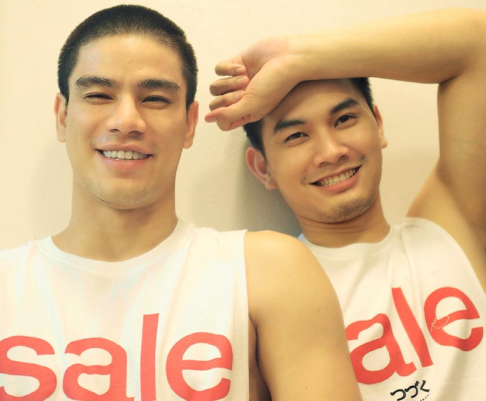 อกล่ำฉ่ำแฉะ