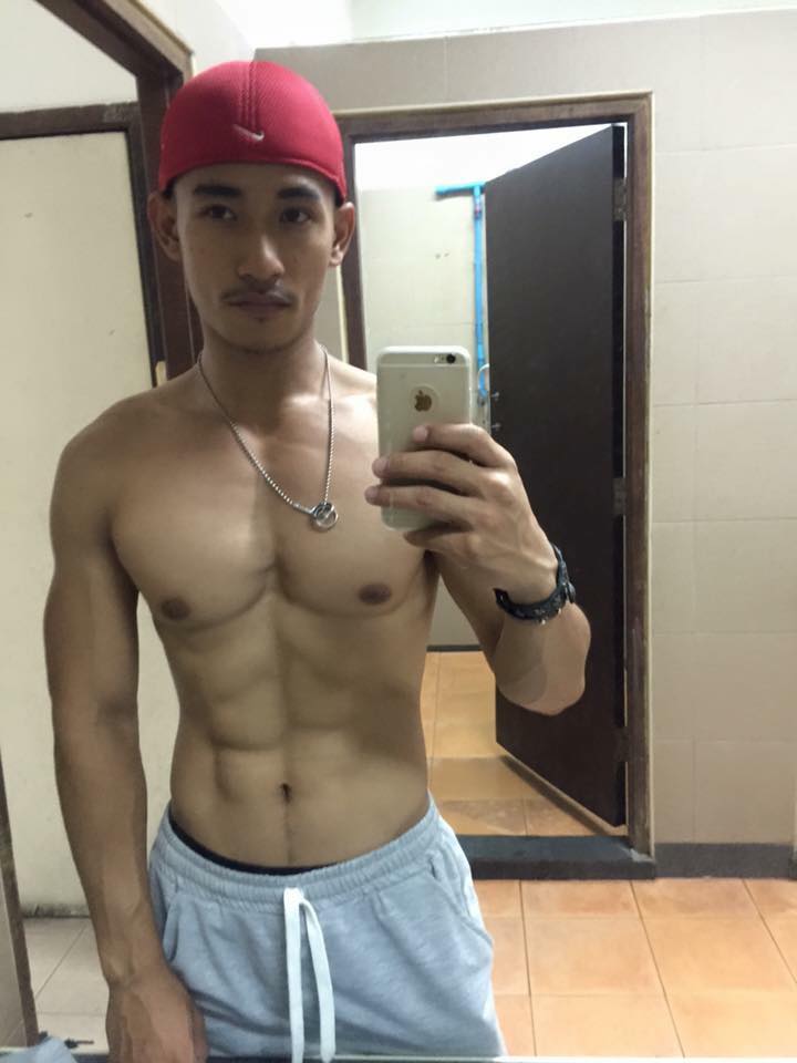 อกล่ำฉ่ำแฉะ