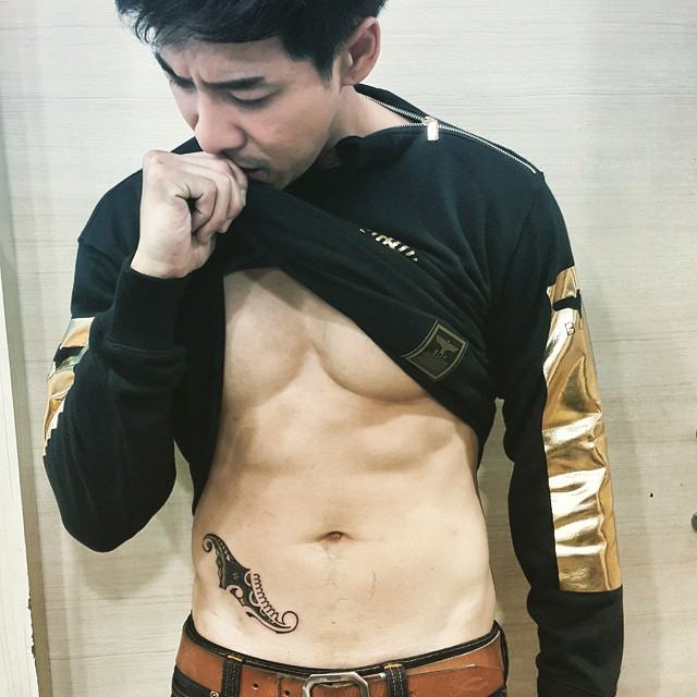 อกล่ำฉ่ำแฉะ