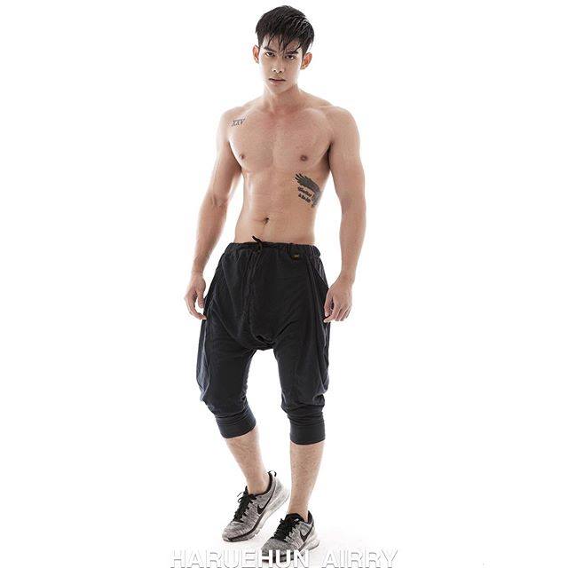 หนุ่มถอดเห็นแล้วอยาก