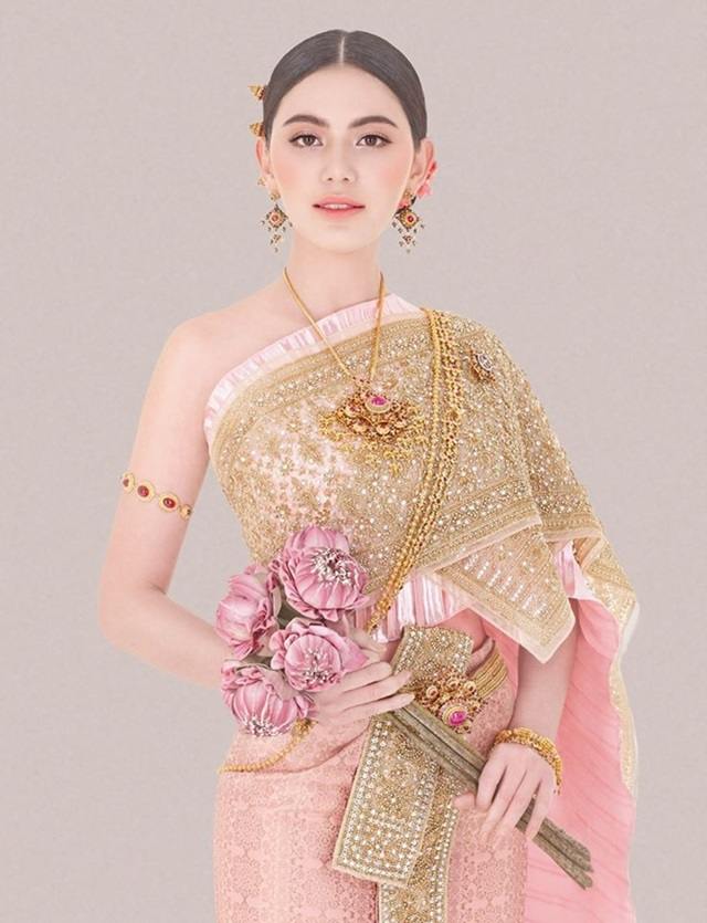 ใหม่-ดาวิกา @ WE Magazine no.155 March 2017