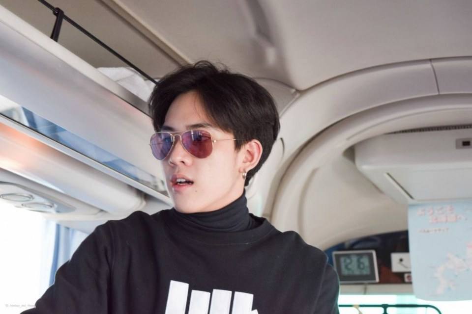วิคเตอร์ ชัชชวิศ เลียๆๆ
