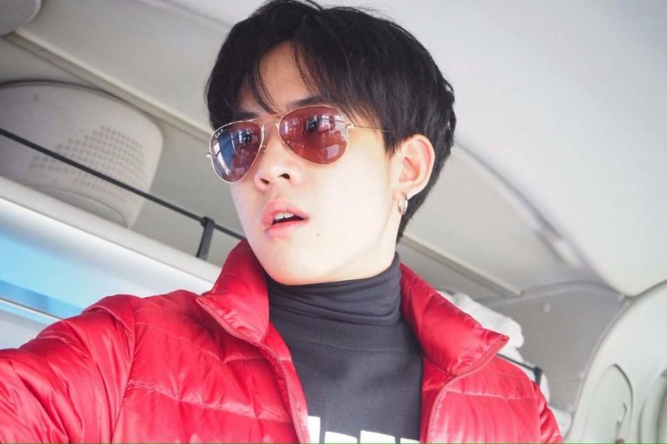 วิคเตอร์ ชัชชวิศ เลียๆๆ