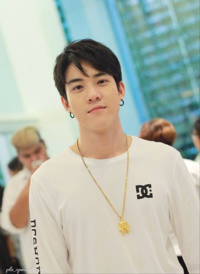 วิคเตอร์ ชัชชวิศ เลียๆๆ