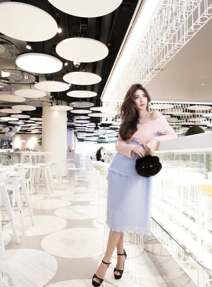 มิว นิษฐา @ AROUND Magazine issue 84 March 2017