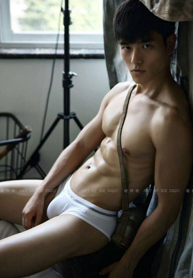 hot male 1 (+18)