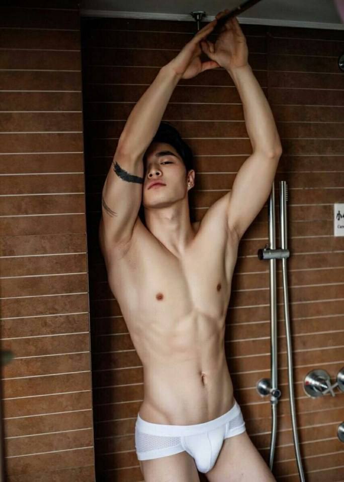 hot male 1 (+18)