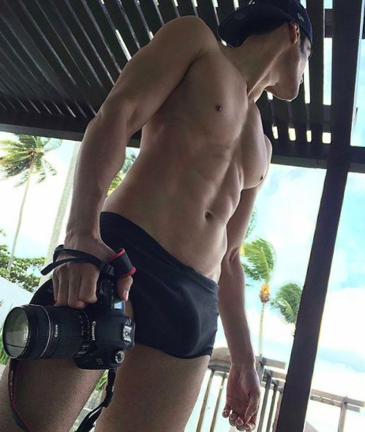 hot male 1 (+18)