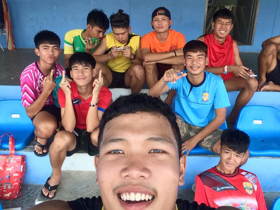 หนุ่มๆ นร.รร.กีฬา # 142