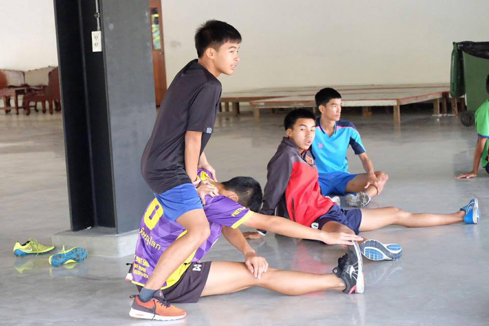 หนุ่มๆ นร.รร.กีฬา # 142