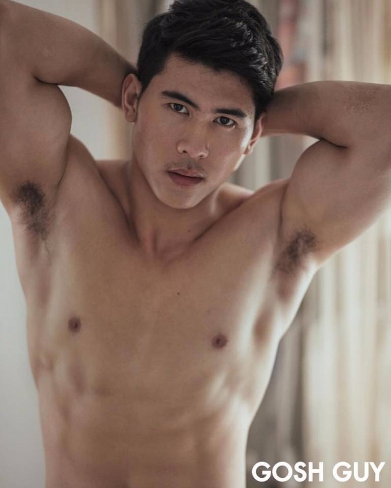 รวมอกแน่นน่าซบ