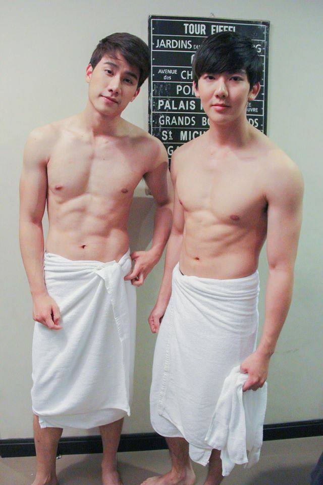 รวมอกแน่นน่าซบ