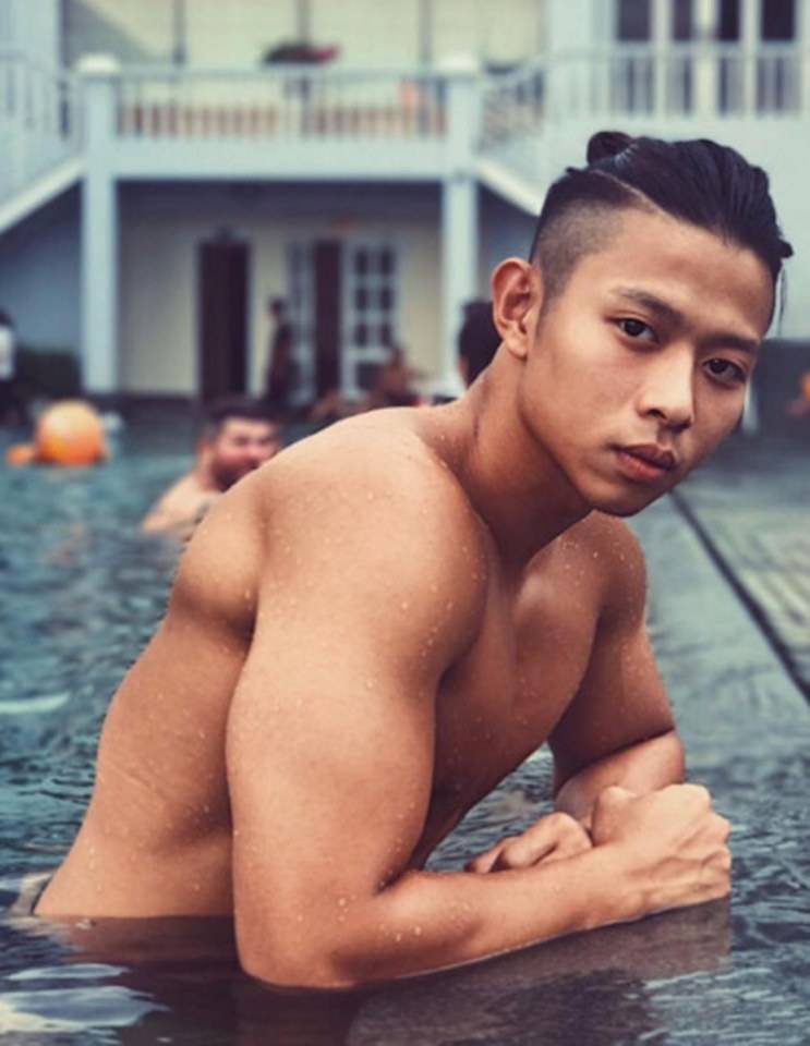 ถอดโชว์เรือนร่าง 1451