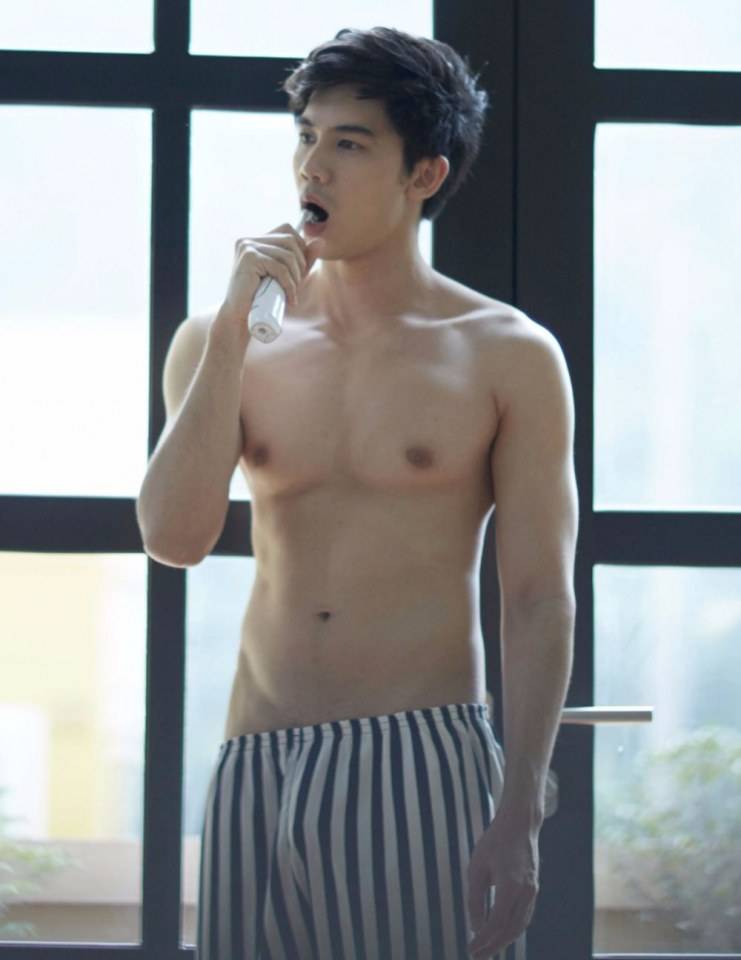 ถอดโชว์เรือนร่าง 1451
