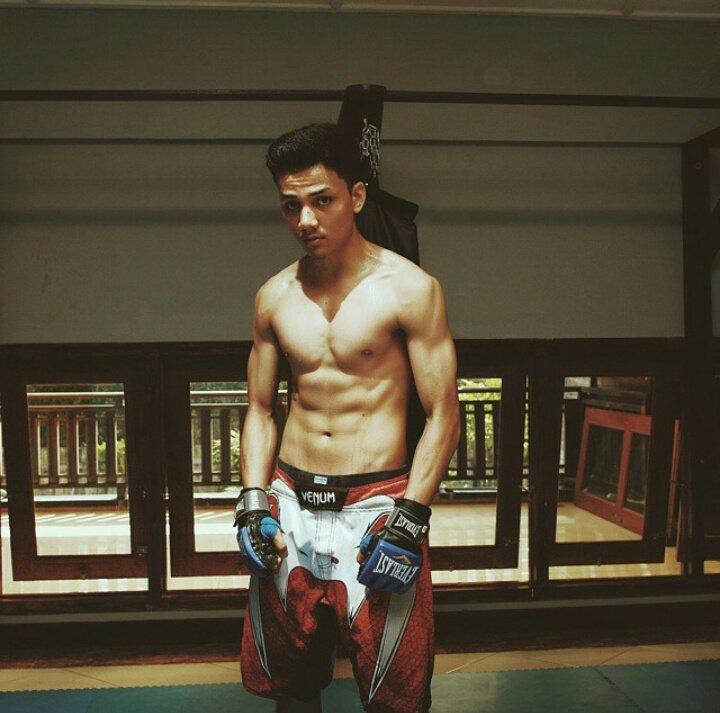 มาเลียๆ