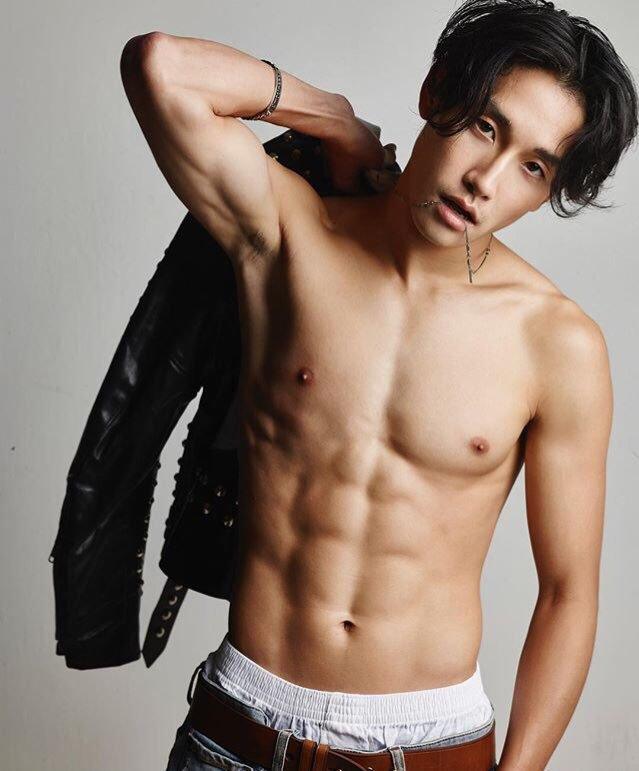 ใต้วงแขนแสนเซ็กซี่
