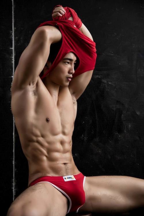 hot male 10 (+18)