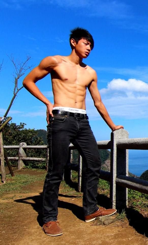 MANHUNKS 3