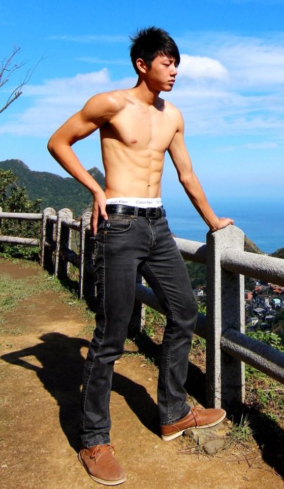 MANHUNKS 3
